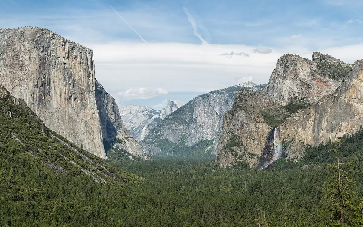 Yosemite Valley from Tunnel View with El Capitan and Half Dome